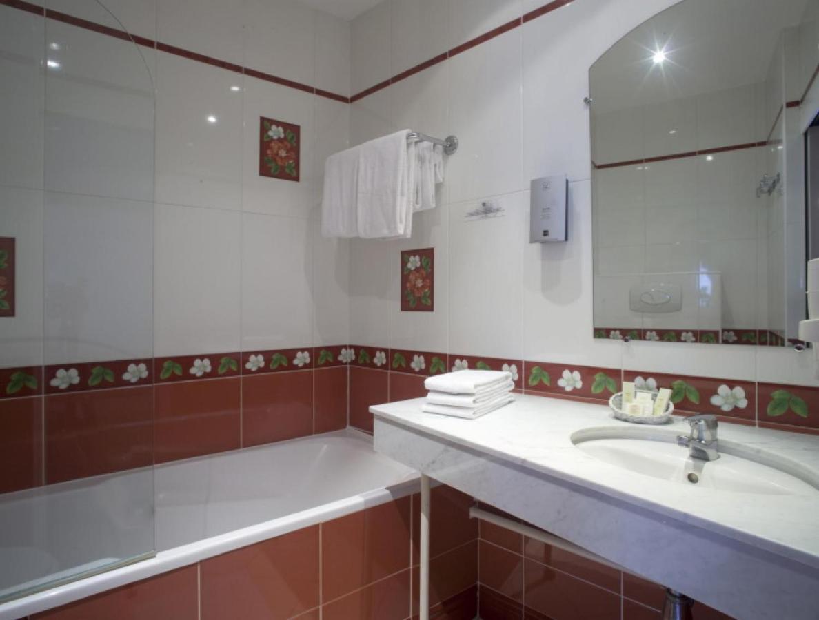 La Ferté-Gaucher Logis Hotel & Restaurant Du Sauvage מראה חיצוני תמונה