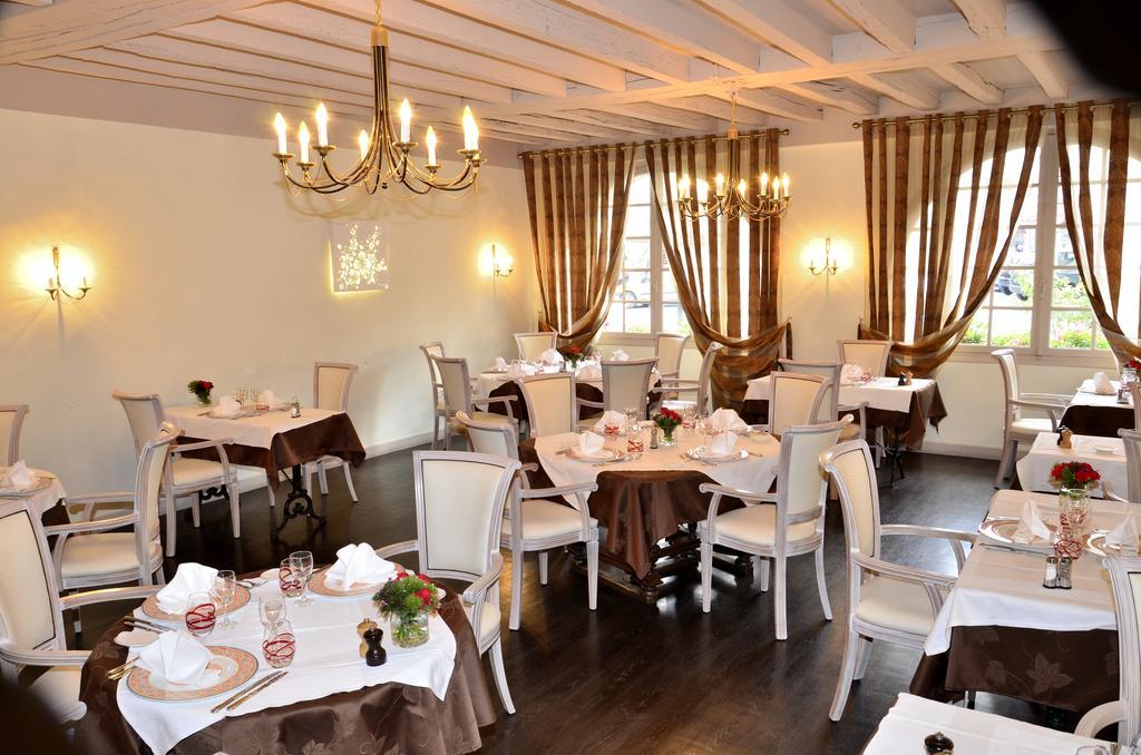 La Ferté-Gaucher Logis Hotel & Restaurant Du Sauvage מראה חיצוני תמונה